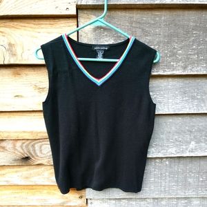 🩸SALE$5.00🩸Knit Tank Top🎉🎉Black V-NECK Read Description